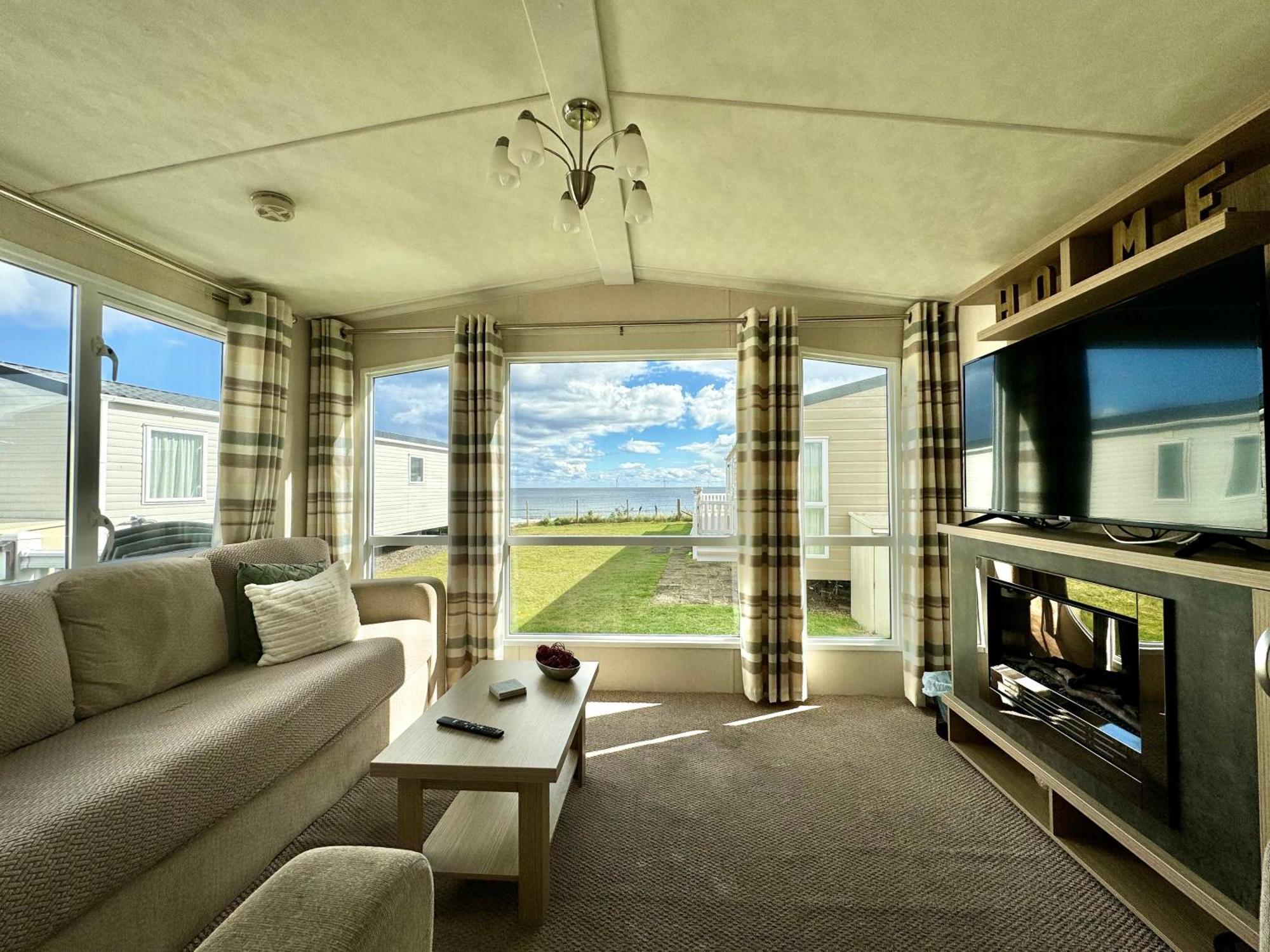 New Sea View Platinum Caravan With Huge Decking Newcastle upon Tyne Exteriér fotografie