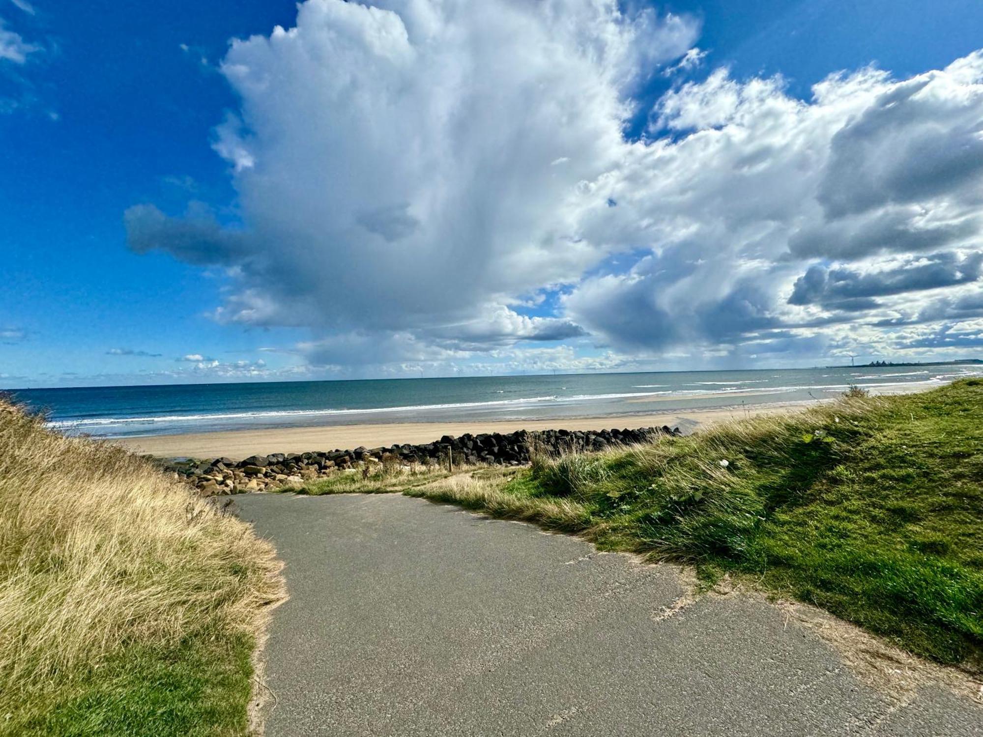 New Sea View Platinum Caravan With Huge Decking Newcastle upon Tyne Exteriér fotografie